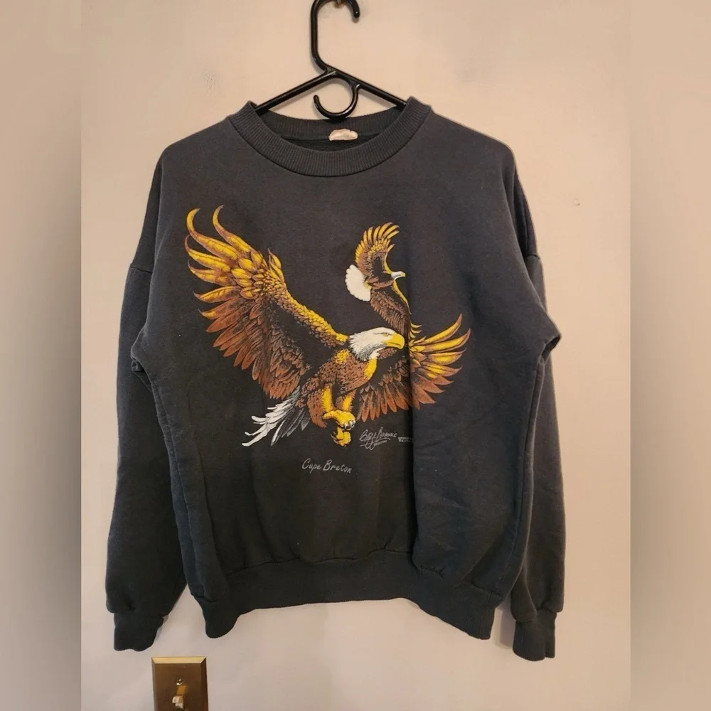 Vtg Cape Breton Island, Nova Scotia Canada North American Bald Eagle Sweater med